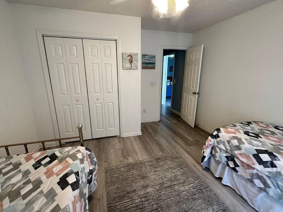 Вилла Adorable 3Br/2Ba W/ Garage 2Min Walk Ecu Health Гринвилл Экстерьер фото